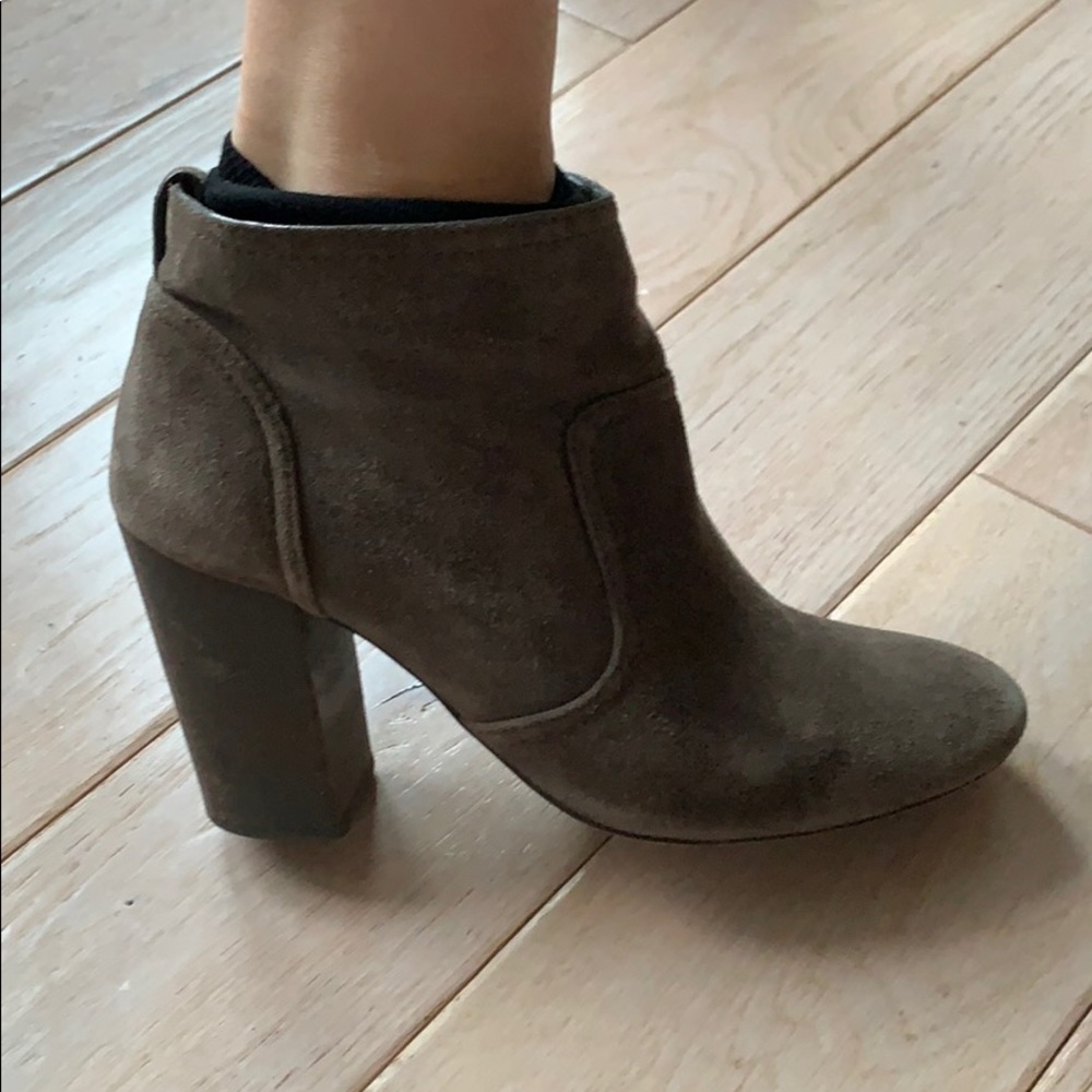 Tory Burch Grey Suedw Boots